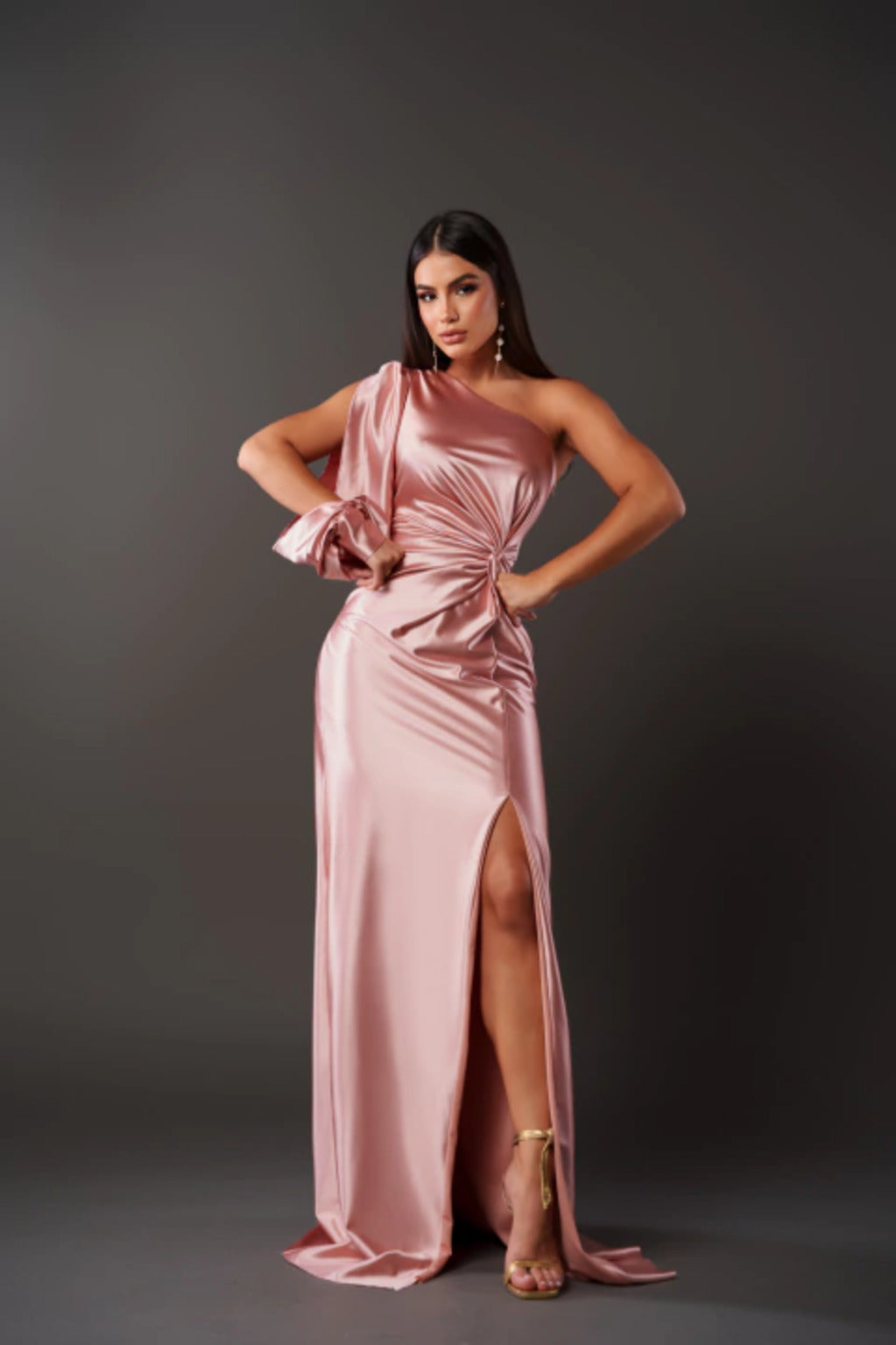 Elsa - Elegantes Kleid mit Finesse